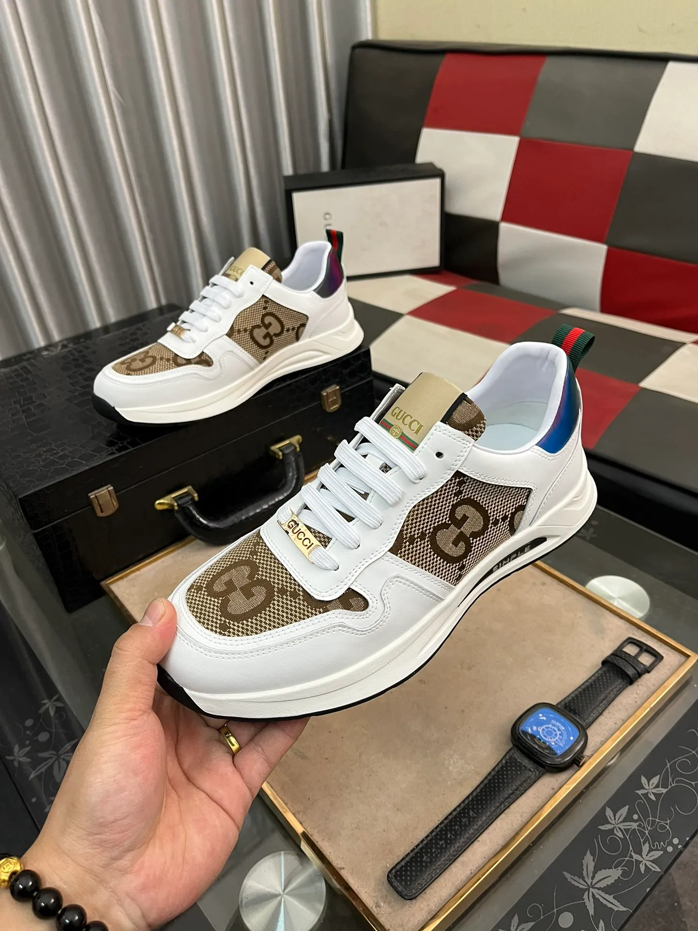 Men's Men's Shoes 💰420 ⌚️⌚️[GUCCI] Gucci men's casual shoes are absolutely popular 🔥The ultimate matching item for trendy men! Irresistible charm of super texture, the main recommendation, the upper is made of high-quality cowhide + breathable fabric, sheepskin feet, wear-resistant rubber sole, noble and elegant! Extremely comfortable🎁🎁You can be as handsome as you want💪 Size: 38-44!